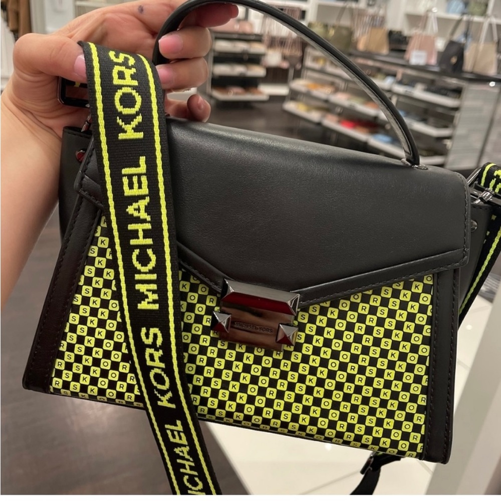 Micheal Kors brand new beautiful bag.